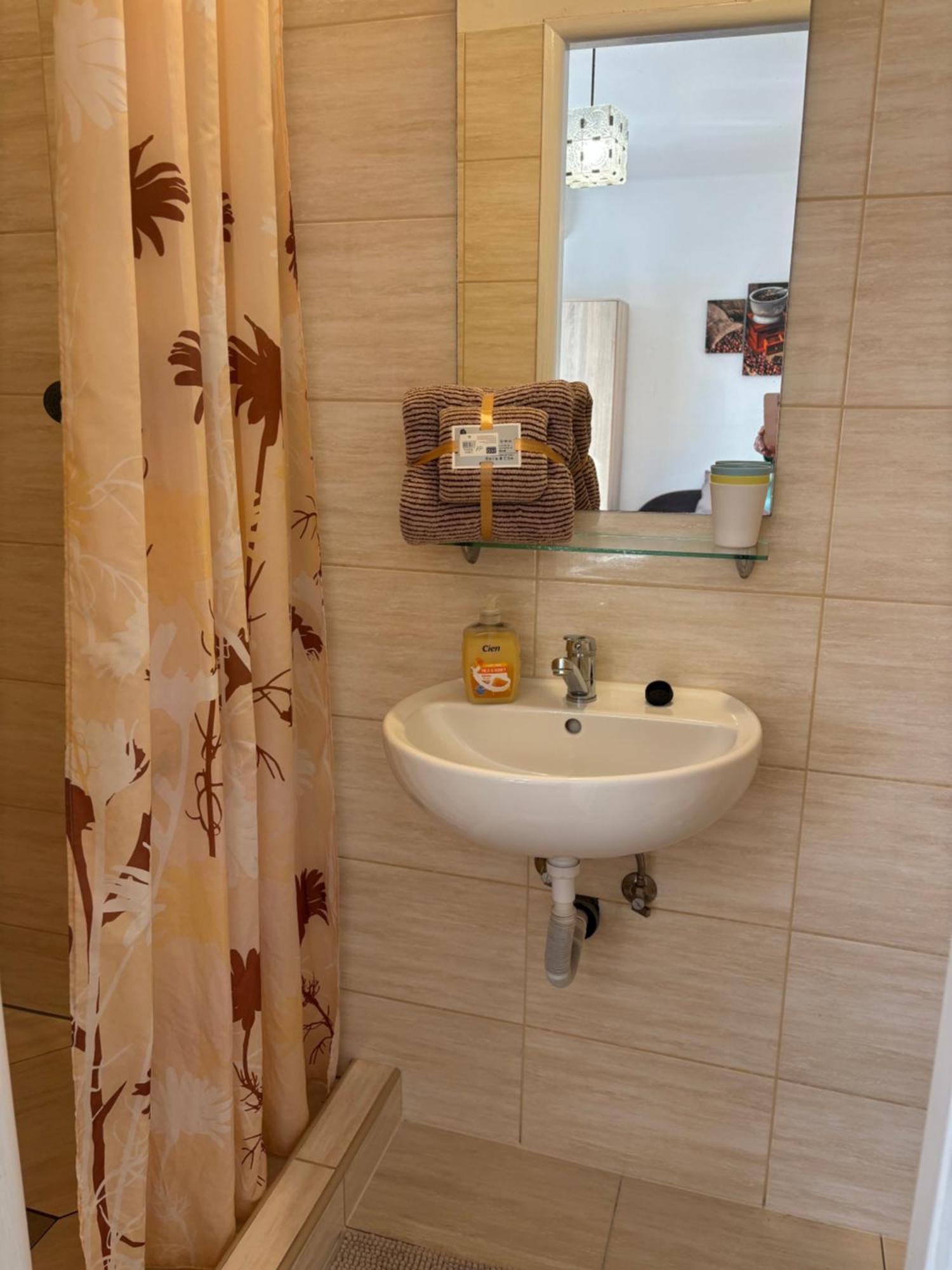 Apartmanovy Dom Grand Sturovo Exterior photo